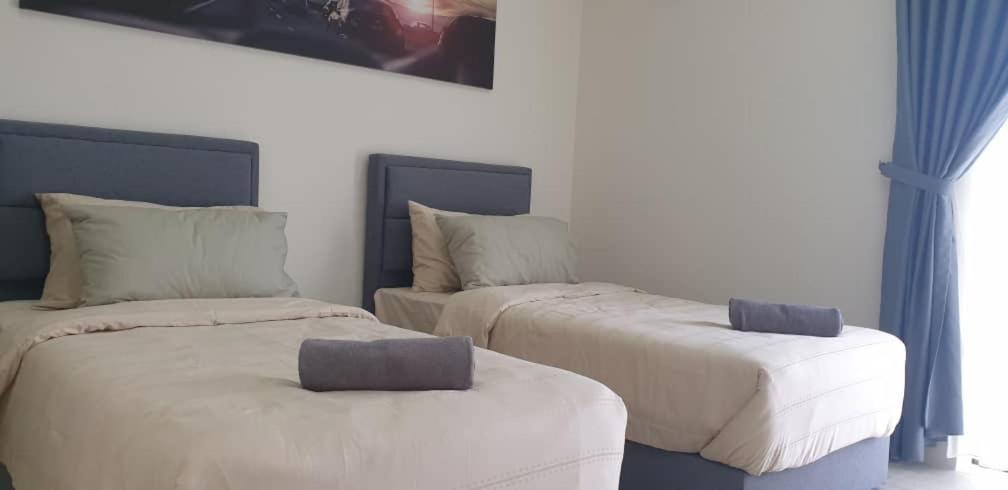 By The Sea Suites - Managed By Sdb Host Batu Feringgi Exteriör bild