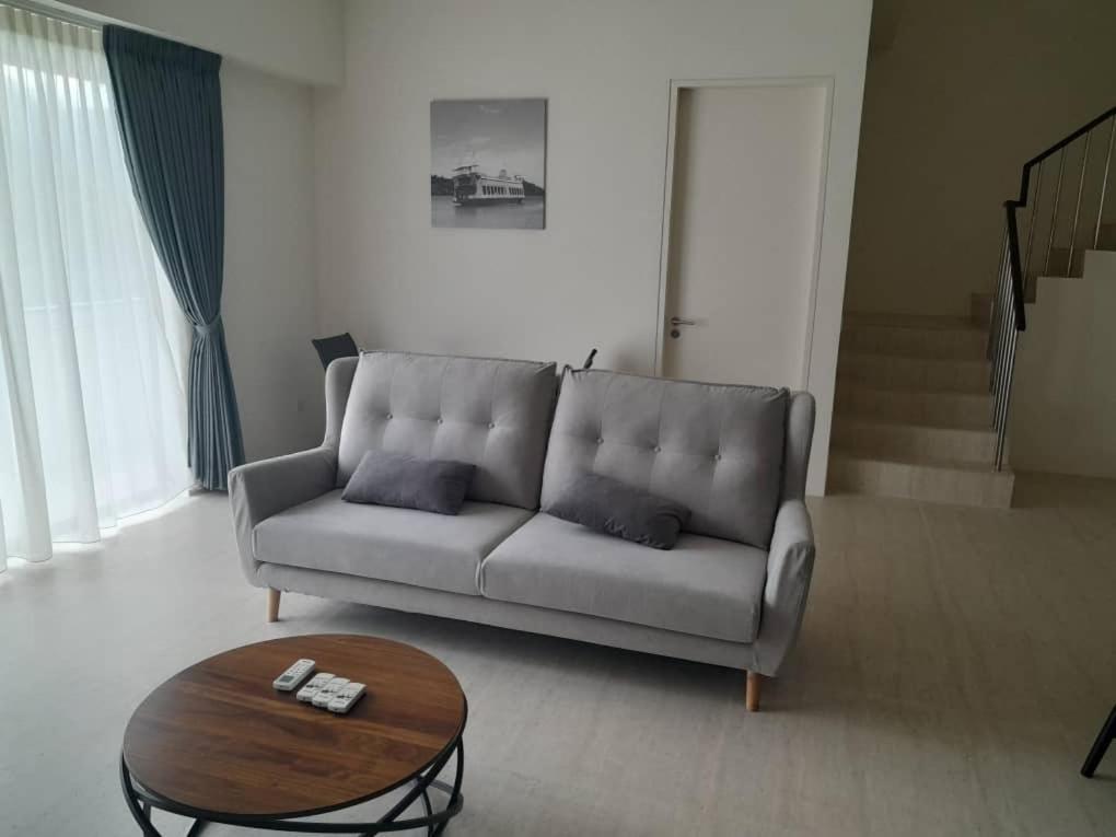By The Sea Suites - Managed By Sdb Host Batu Feringgi Exteriör bild