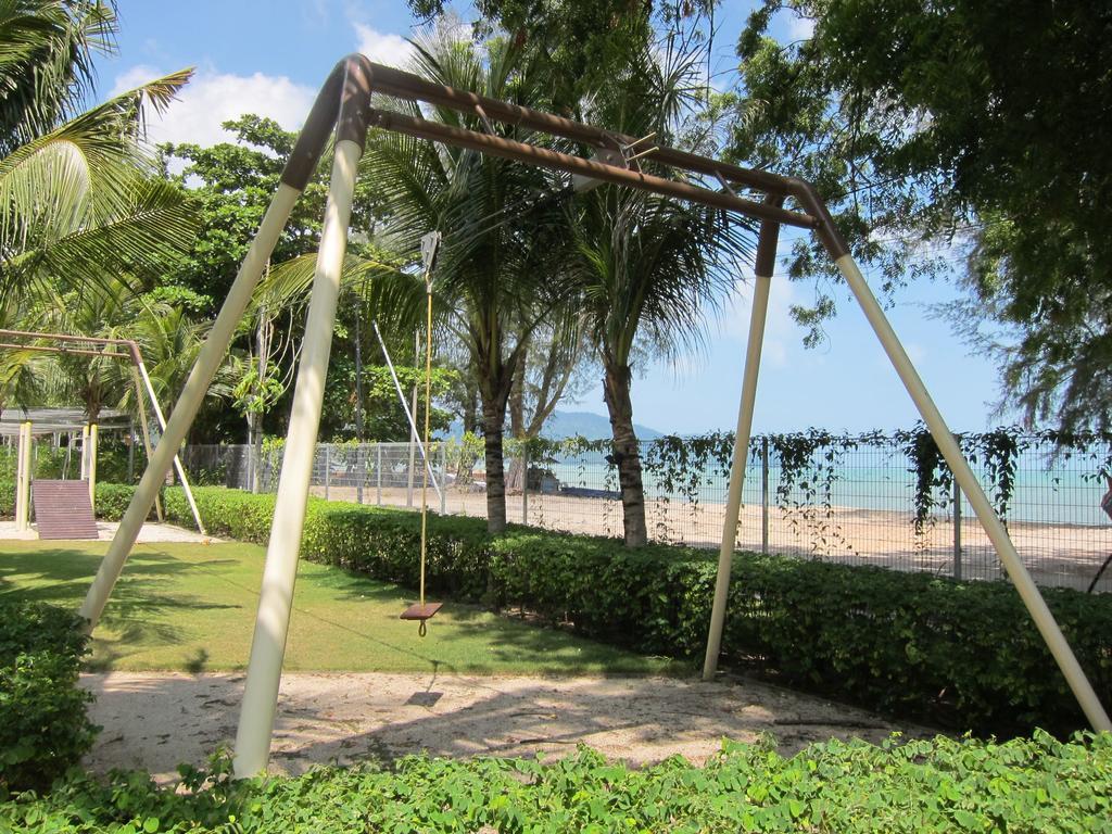 By The Sea Suites - Managed By Sdb Host Batu Feringgi Exteriör bild