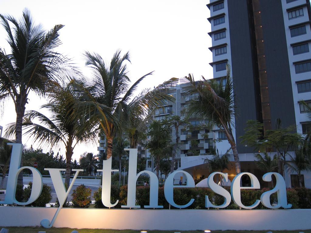 By The Sea Suites - Managed By Sdb Host Batu Feringgi Exteriör bild