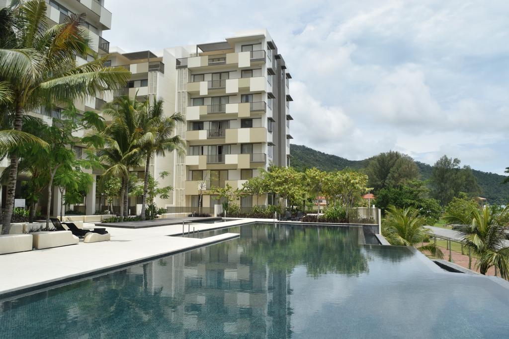 By The Sea Suites - Managed By Sdb Host Batu Feringgi Exteriör bild