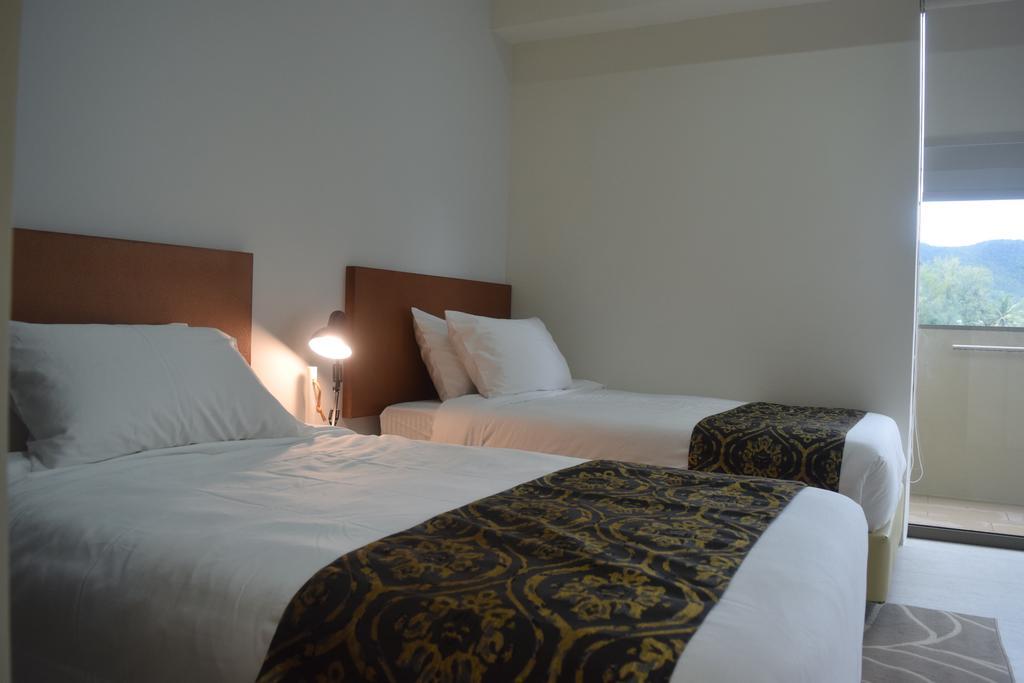 By The Sea Suites - Managed By Sdb Host Batu Feringgi Exteriör bild