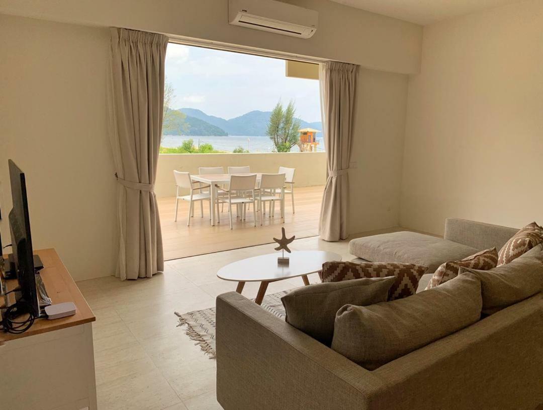 By The Sea Suites - Managed By Sdb Host Batu Feringgi Exteriör bild